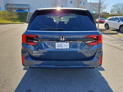 Used 2026 Honda Odyssey Elite image 4