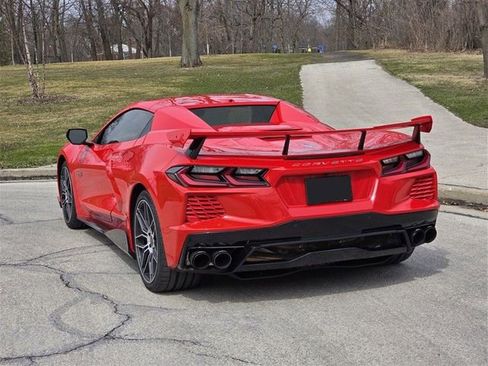 Used 2023 Chevrolet Corvette Stingray Premium Conv w/ Z51 Performance Package RWD image 6