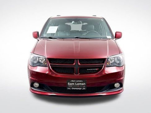 Used 2018 Dodge Grand Caravan GT image 2