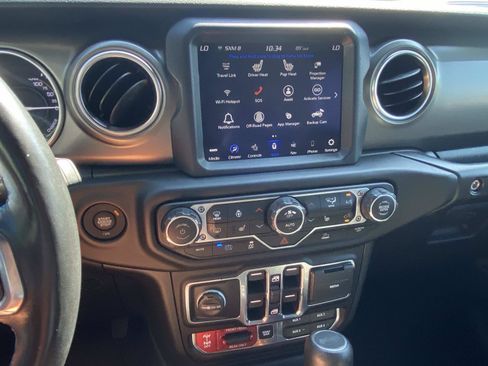 Used 2023 Jeep Wrangler Unlimited Rubicon 4xe w/ Cold Weather Group AWD/4WD image 30