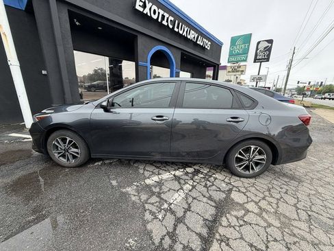 Used 2023 Kia Forte LXS FWD image 8
