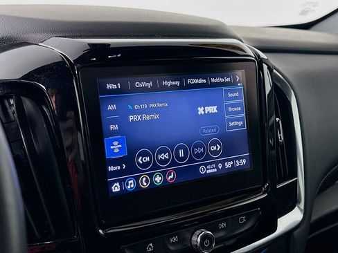 Used 2023 Chevrolet Traverse LT image 22