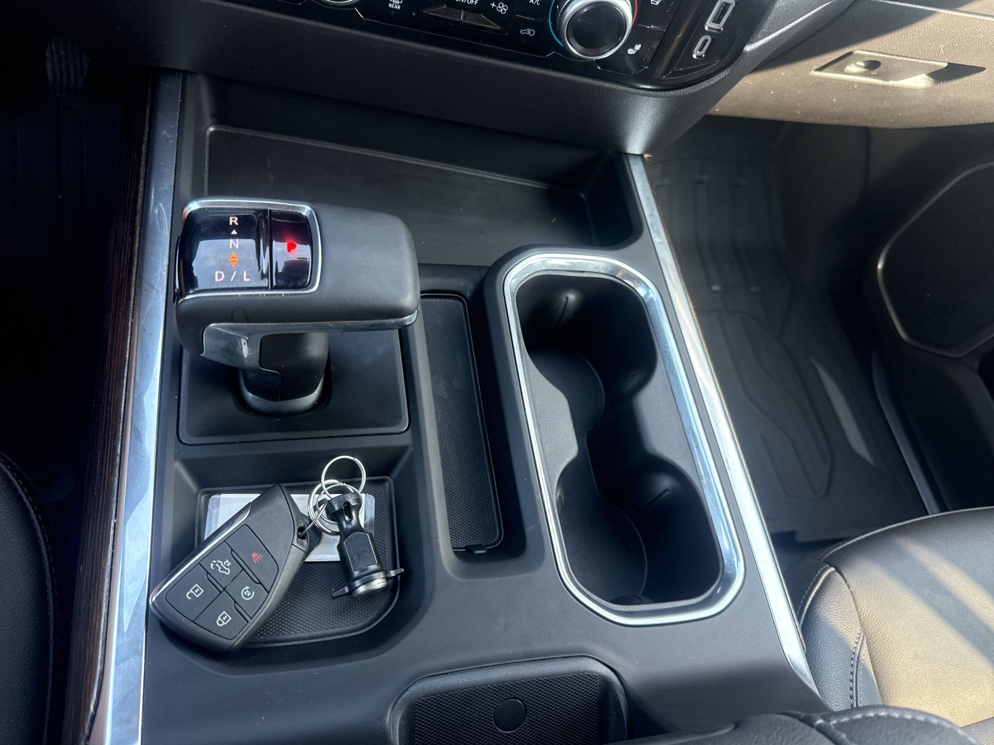 Used 2024 GMC Sierra 1500 Elevation w/ Elevation Premium Package AWD/4WD image 28