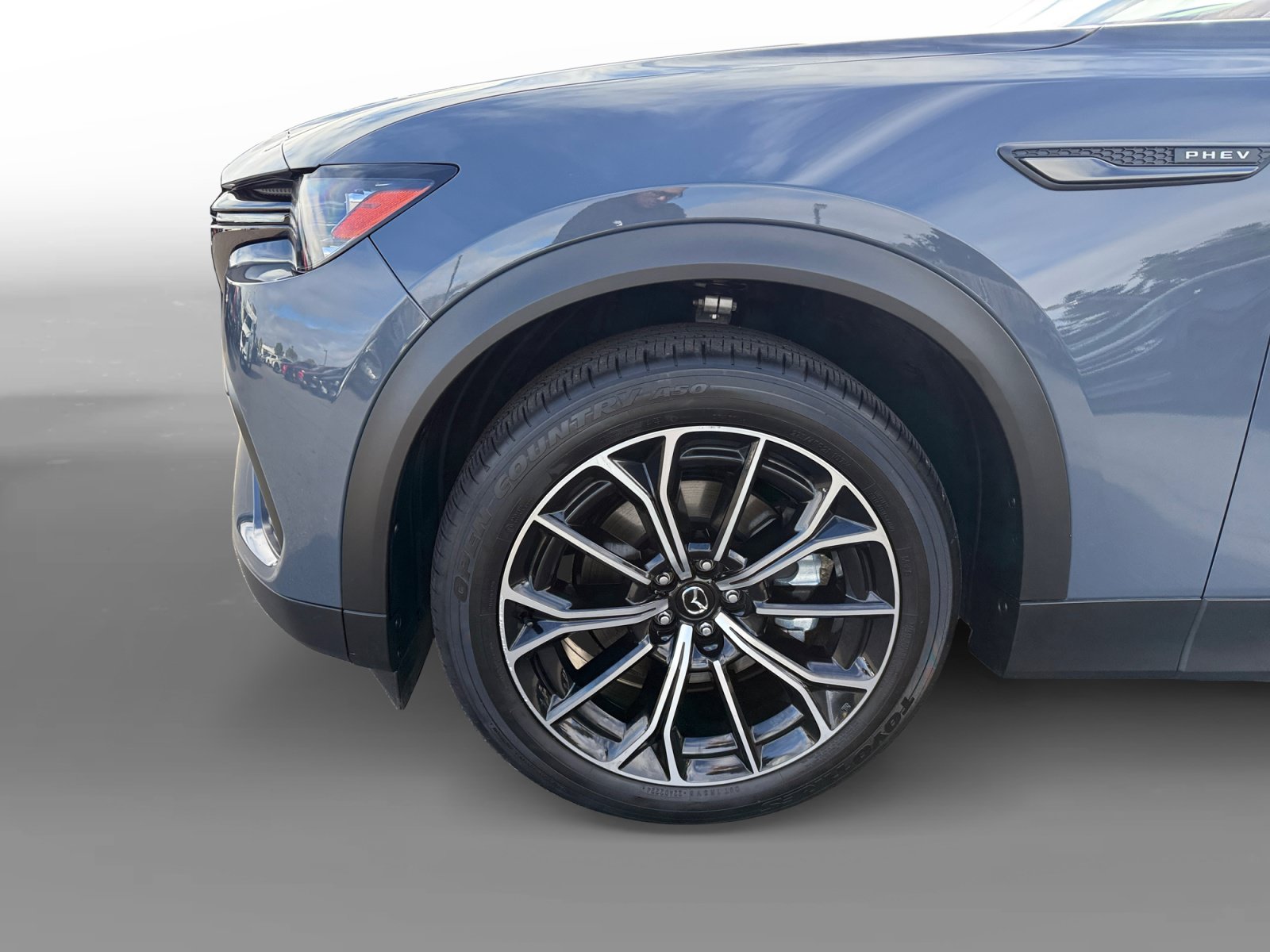 Certified 2025 MAZDA CX-70 Plug-In Hybrid w/ Premium Plus AWD/4WD image 9
