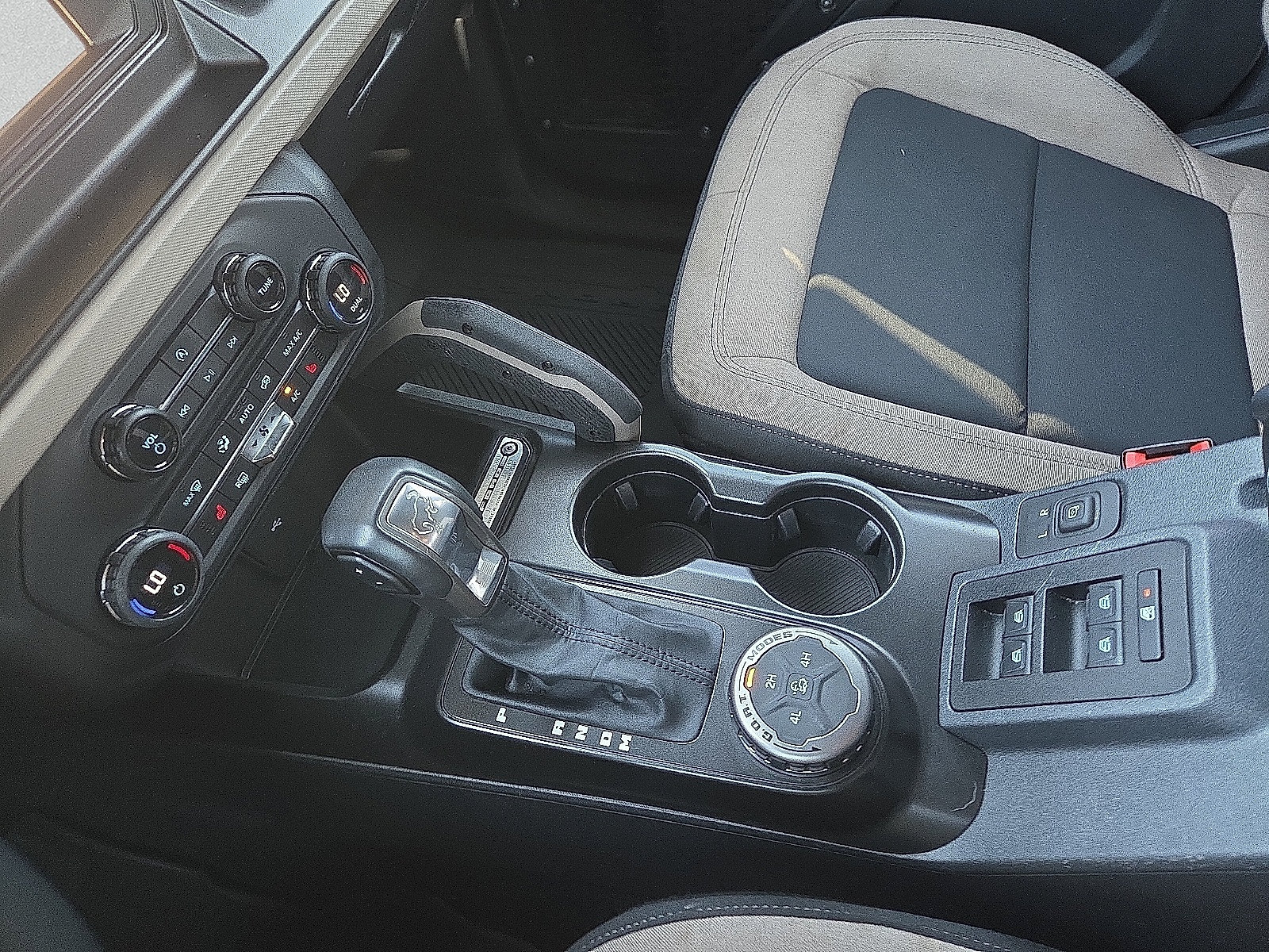 Used 2021 Ford Bronco Big Bend AWD/4WD image 25