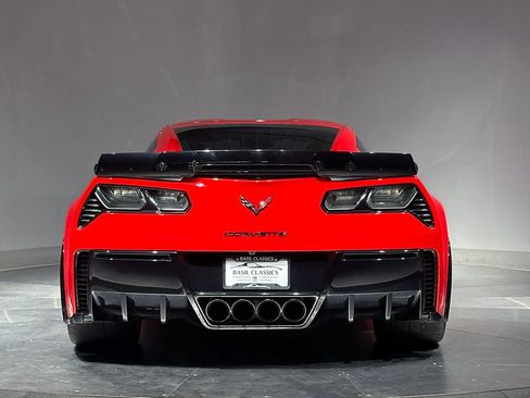 Used 2016 Chevrolet Corvette Z06 w/ Z07 Performance Package RWD image 7