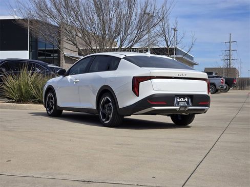 New 2026 Kia K4 EX image 3