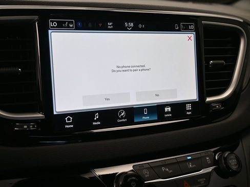 New 2026 Chrysler Voyager LX image 26