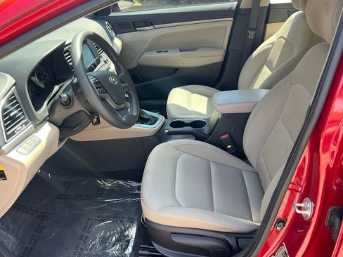 Used 2017 Hyundai Elantra SE FWD image 10