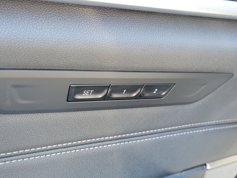 Used 2023 BMW 540i w/ Premium Package RWD image 20
