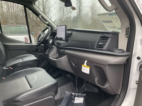 New 2026 Ford Transit 250 148 Medium Roof RWD image 11