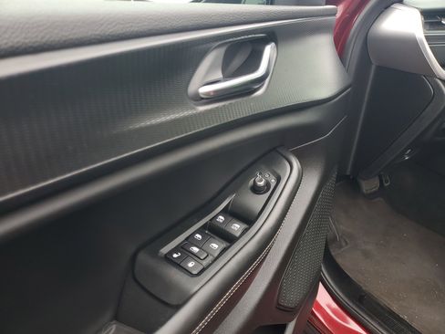 Used 2024 Jeep Grand Cherokee L Altitude image 7