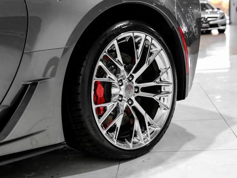 Used 2015 Chevrolet Corvette Z06 w/ 2LZ Preferred Equipment Group image 46