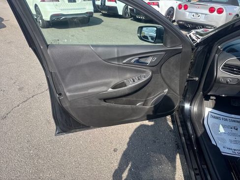 Used 2017 Chevrolet Malibu LS FWD image 10