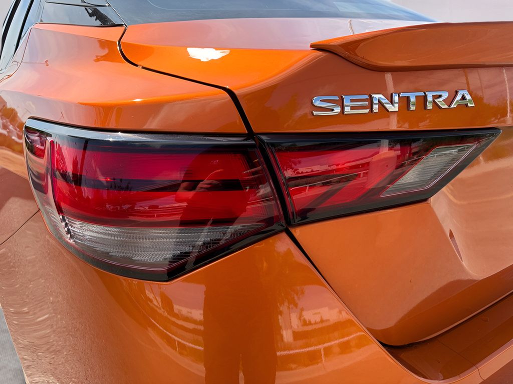 Used 2025 Nissan Sentra SR FWD image 31