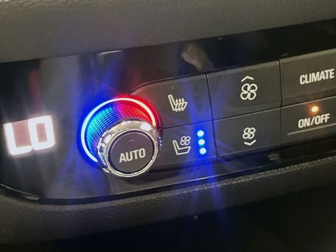 Used 2021 Buick Enclave Avenir w/ Avenir Technology Package FWD image 21