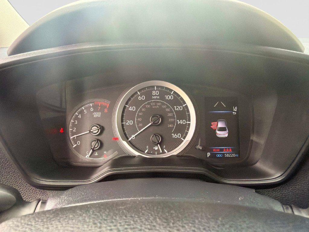 Used 2022 Toyota Corolla LE FWD image 28
