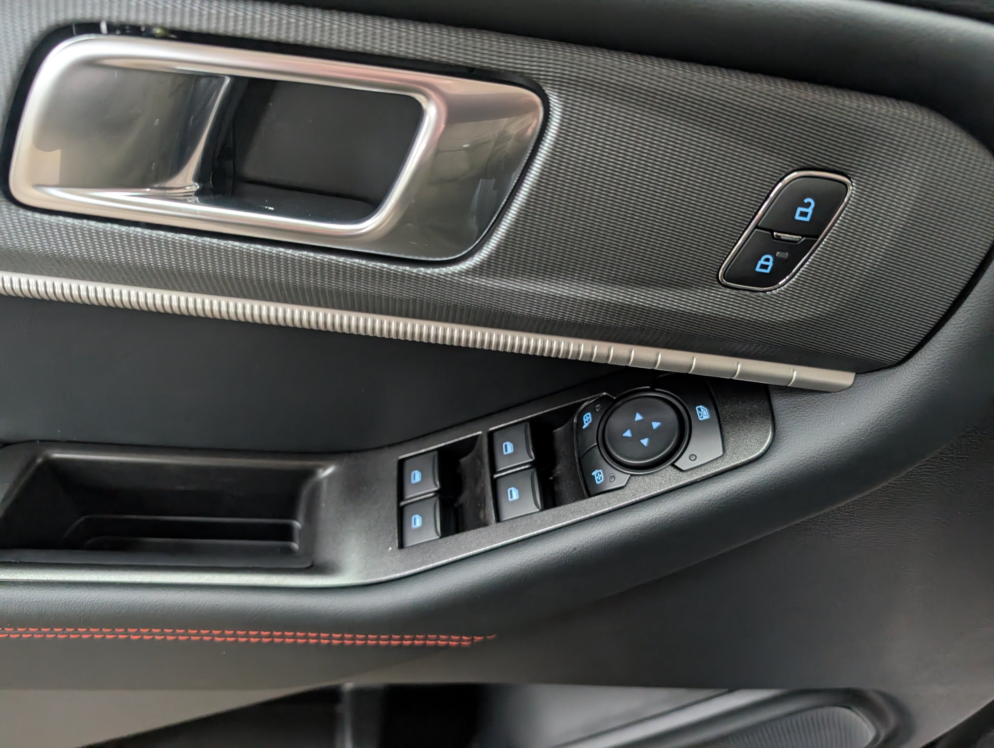 New 2027 Ford Explorer ST-Line AWD/4WD image 13