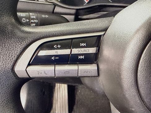 Used 2022 MAZDA MAZDA3 s FWD image 14
