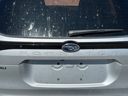 Used 2025 Subaru Forester Premium image 8