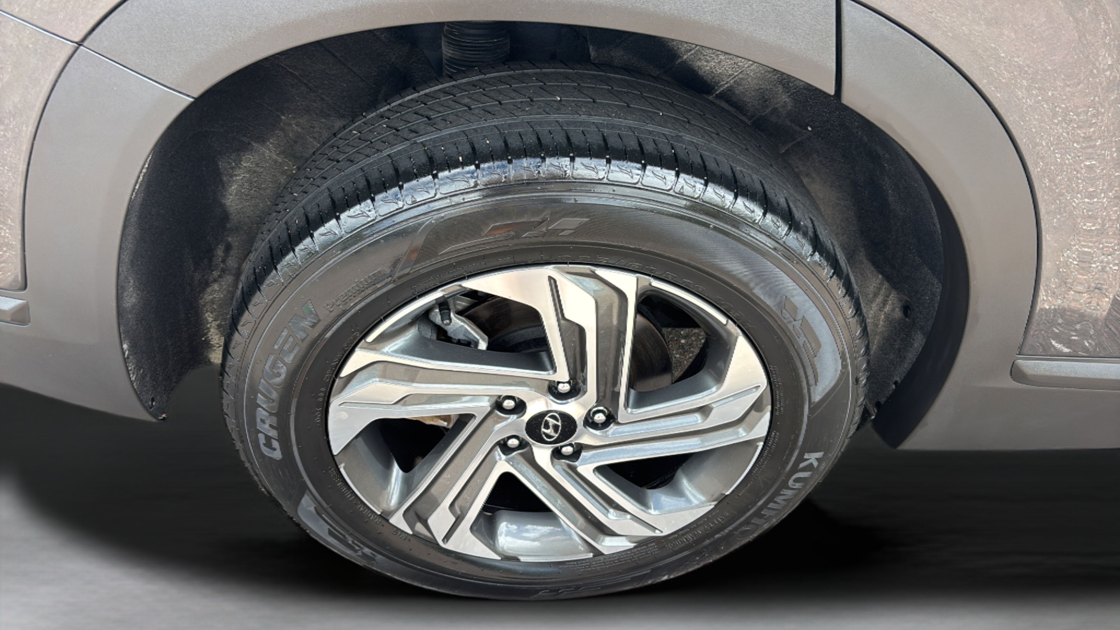 Used 2023 Hyundai Santa Fe SEL FWD image 18