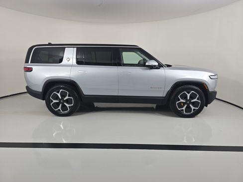 Used 2024 Rivian R1S Adventure AWD/4WD image 6