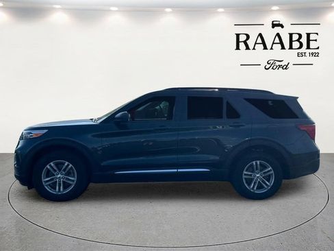 Used 2024 Ford Explorer XLT w/ Equipment Group 202A AWD/4WD image 16