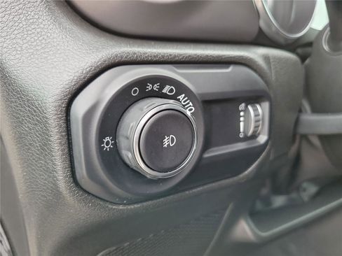 Used 2023 Jeep Wrangler Unlimited Sport AWD/4WD image 17