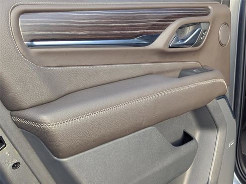 Used 2022 GMC Yukon Denali image 13