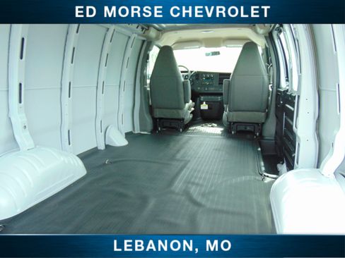New 2025 Chevrolet Express 3500 w/ Driver Convenience Package image 11