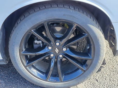 Used 2018 Dodge Challenger R/T w/ Blacktop Package image 17