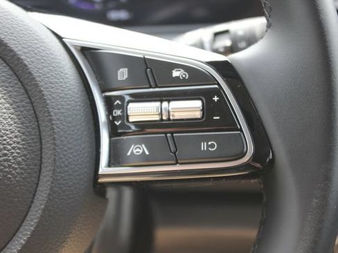 Certified 2026 Kia Seltos EX AWD/4WD image 16