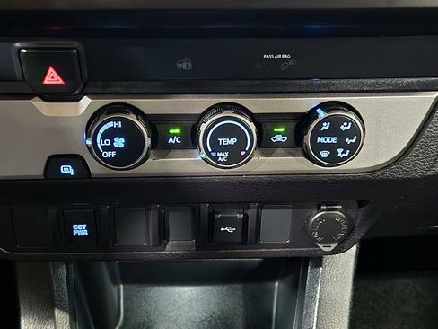 Used 2021 Toyota Tacoma SR w/ SR Convenience Package RWD image 39