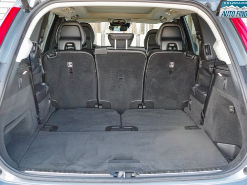 Used 2020 Volvo XC90 T5 Momentum image 31