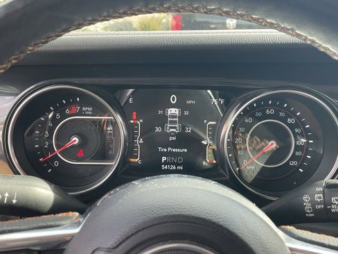 Used 2022 Jeep Wrangler Unlimited Rubicon w/ Xtreme Recon 35" Tire Package image 6