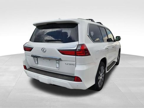 Used 2017 Lexus LX 570 4WD w/ Luxury Package image 4