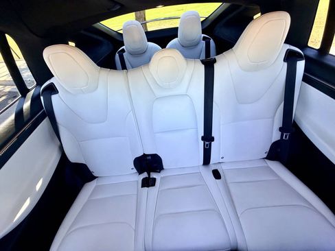 Used 2018 Tesla Model X 100D AWD/4WD image 19