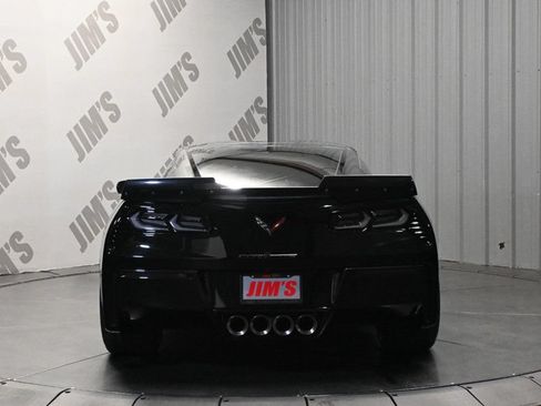 Used 2019 Chevrolet Corvette Stingray Coupe w/ Carbon Flash Badge Package RWD image 6