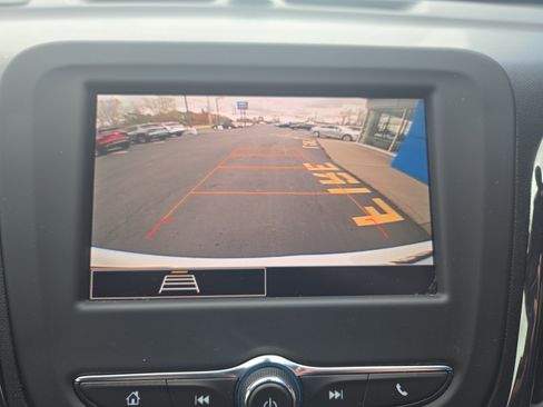 Certified 2022 Chevrolet Equinox RS w/ LPO, Floor Liner Package image 10