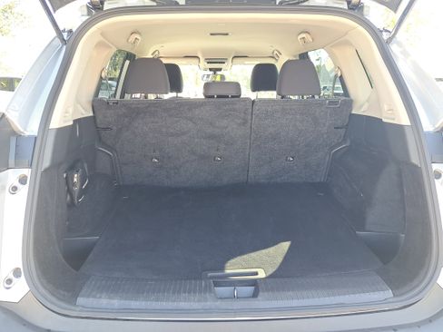 Certified 2023 Nissan Rogue SV image 11