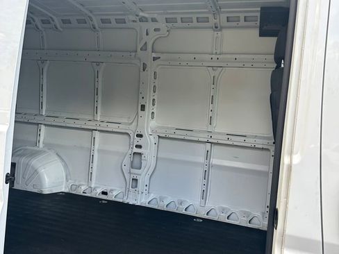 Used 2025 RAM ProMaster 2500 w/ Convenience Group FWD image 26