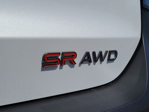 Used 2025 Nissan Kicks SR image 7