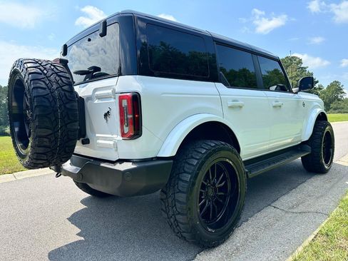Used 2025 Ford Bronco Outer Banks AWD/4WD image 5