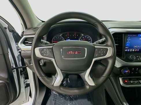 Certified 2023 GMC Acadia SLE FWD image 11