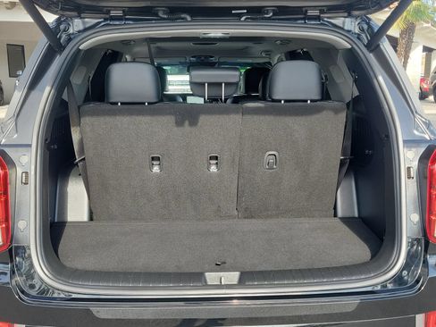 Used 2022 Hyundai Palisade Limited FWD image 28