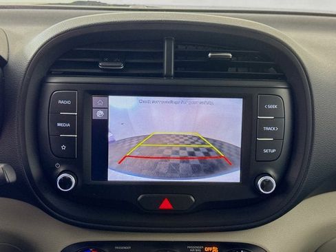 Certified 2023 Kia Soul LX image 13