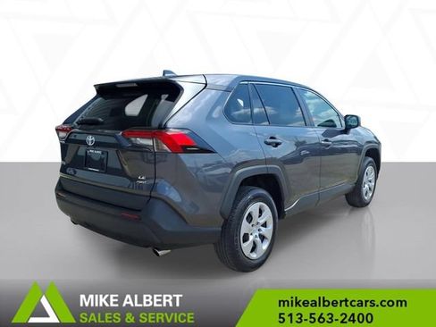 Used 2023 Toyota RAV4 LE AWD/4WD image 7