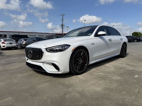 Used 2025 Mercedes-Benz S 63 AMG S image 3