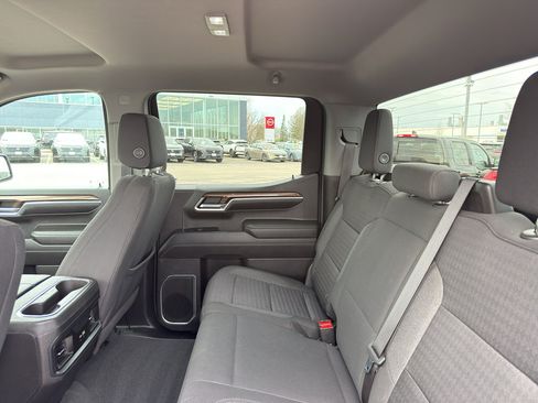 Used 2023 Chevrolet Silverado 1500 RST w/ Z71 Off-Road Package AWD/4WD image 34