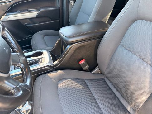Used 2019 Chevrolet Colorado LT AWD/4WD image 18